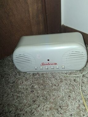 Sunbeam Multi-Function Pest and Insect Repeller (TESTED & WORKS!)